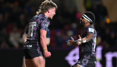 Toulon edge out Bath as Saints, Bears and Quins run riot