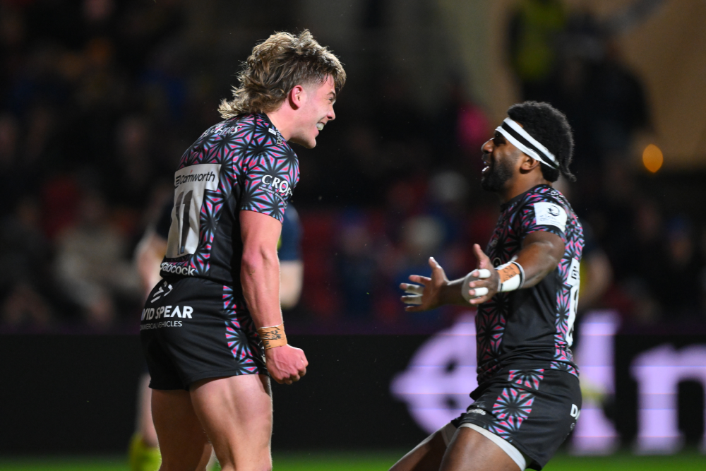 Toulon edge out Bath as Saints, Bears and Quins run riot