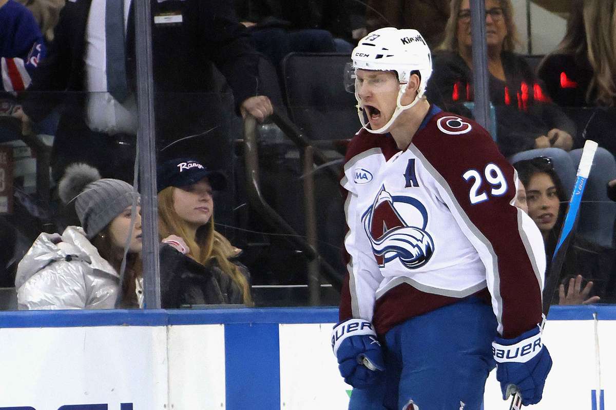 NHL roundup: MacKinnon scores in OT, Panthers rally twice in thrilling win over Columbus