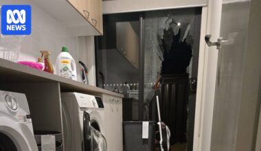 Police search for alleged carjacker who broke into Latrobe Valley home with axe