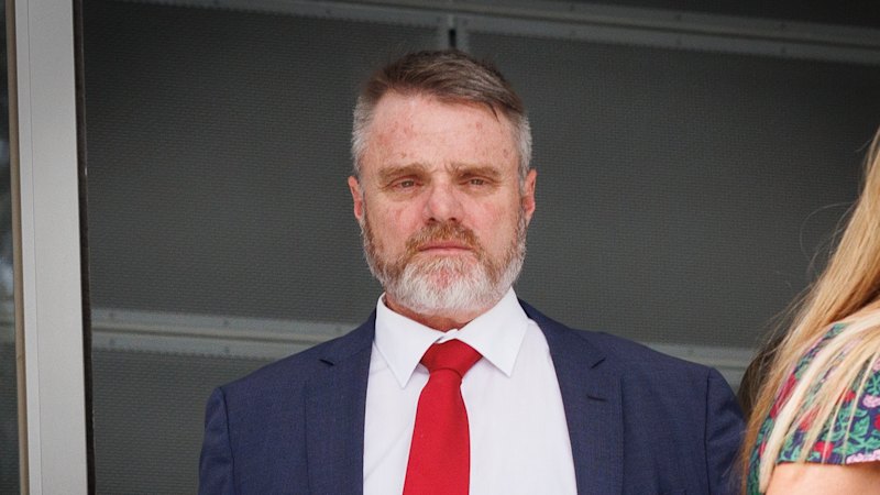 Ex-Neighbours Damien Richardson star ordered to write apology letter for Nazi salute