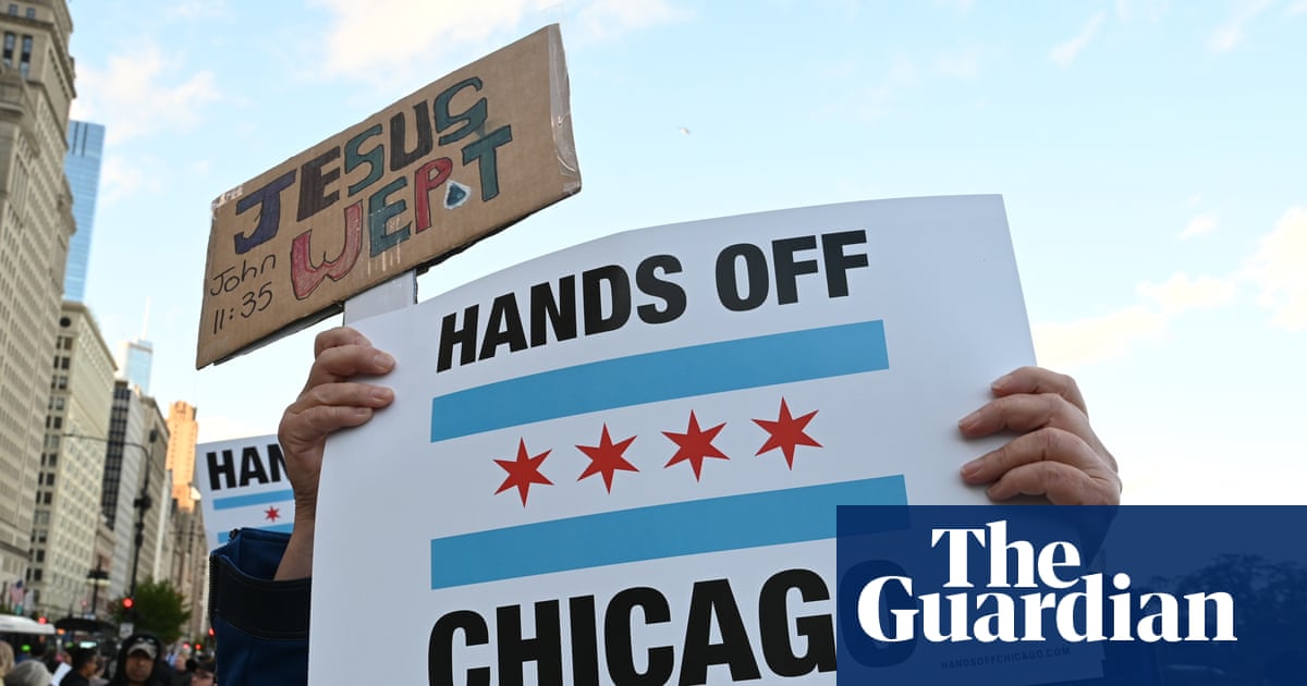 US supreme court blocks Trump bid to deploy national guard to Chicago | US supreme court