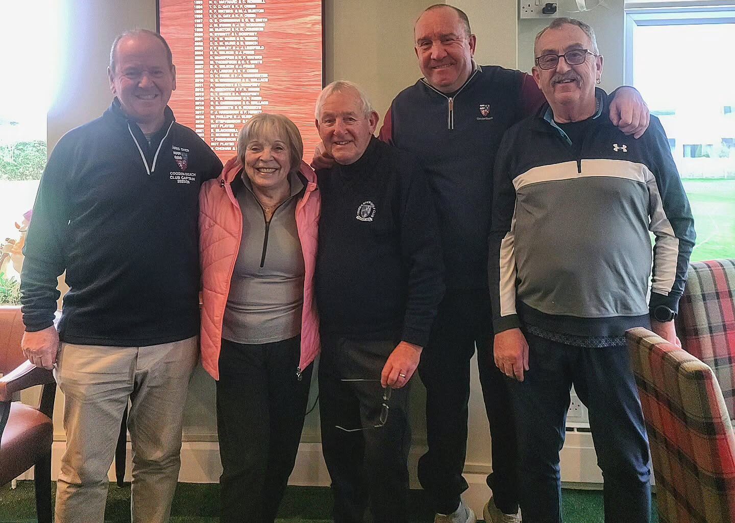 Cooden Beach Golf Club celebrates Turkey Trot Scramble winners