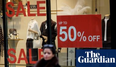 UK consumers still reluctant to spend going into 2026, KPMG survey finds | Consumer spending