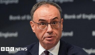 Will 'Santa rate cut' have enough festive spirit to boost the economy?