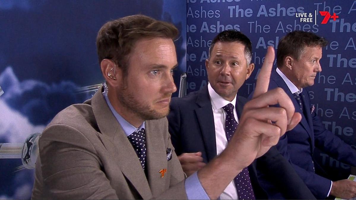 Ashes Day 3 live: Australia and England clash in second Test at the Gabba