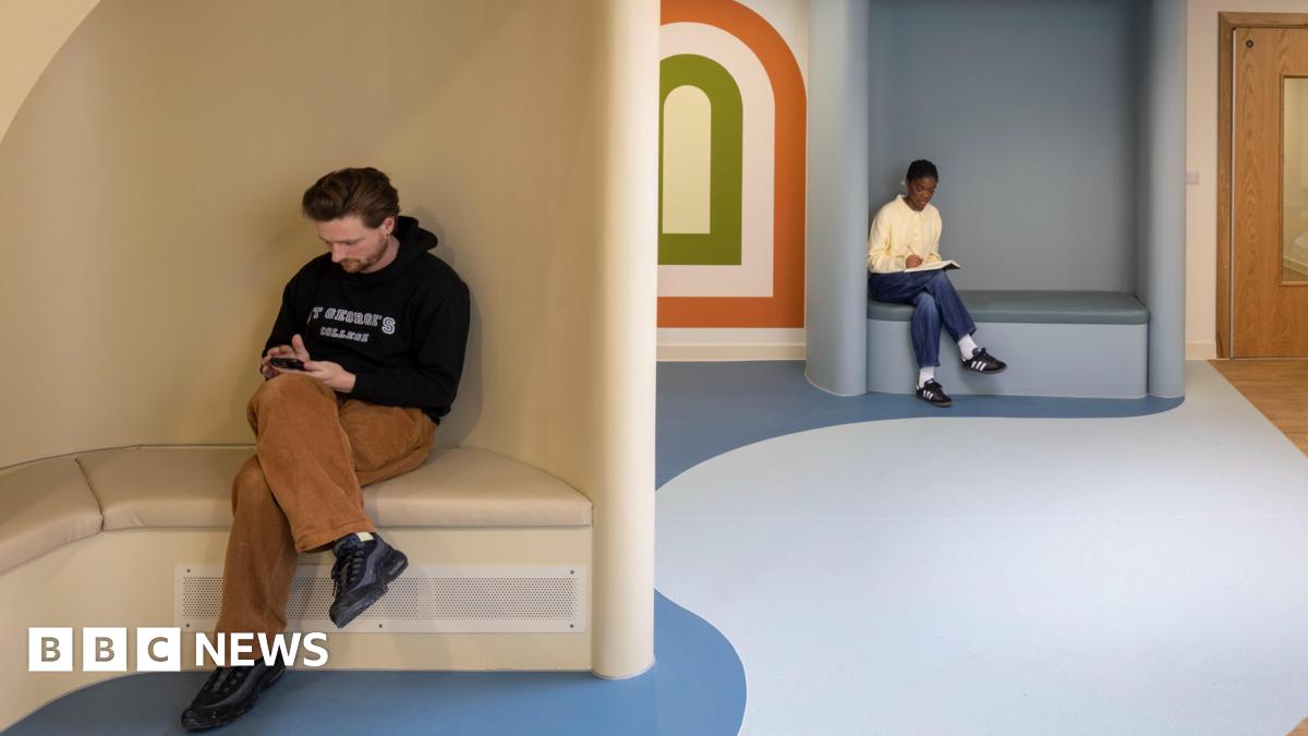 A design interpretation showing the interior of The Sett with two people sitting in booths.