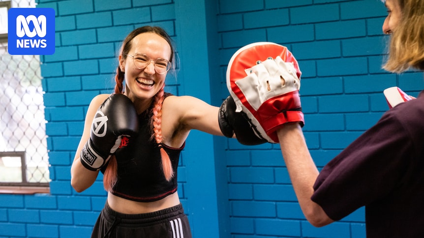 LGBTQIA+ focused boxing class combatting loneliness amid warnings about social isolation