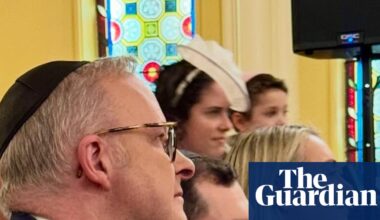 Anthony Albanese attends Sydney synagogue to honour memory of Bondi attack victims | Bondi beach terror attack