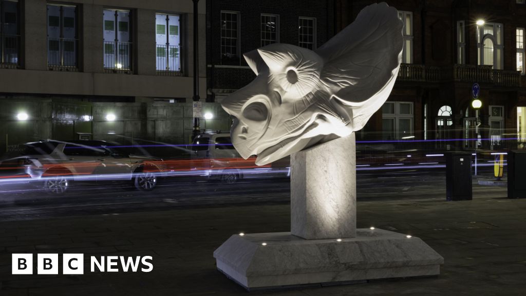 Life-sized marble Triceratops skull unveiled in Mayfair