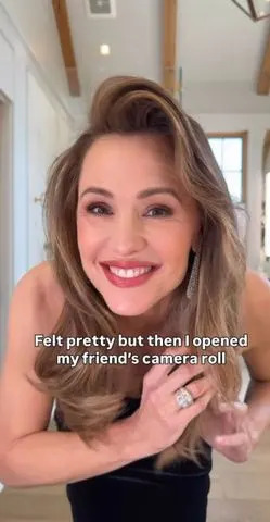 Instagram/Jennifer Garner Jennifer Garner in a plunging black velvet gown