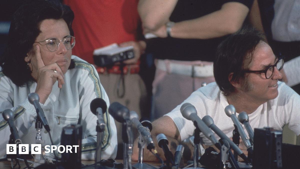 Billie Jean King and Bobby Riggs at a news conference for the Battle of the Sexe in 1973
