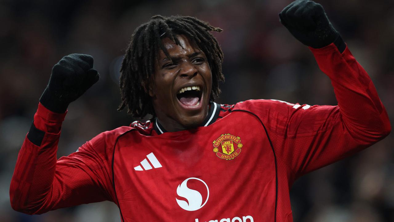 Manchester United beats Newcastle 1-0, Patrick Dorgu goal, Jack Fletcher first Old Trafford appearance, news, video