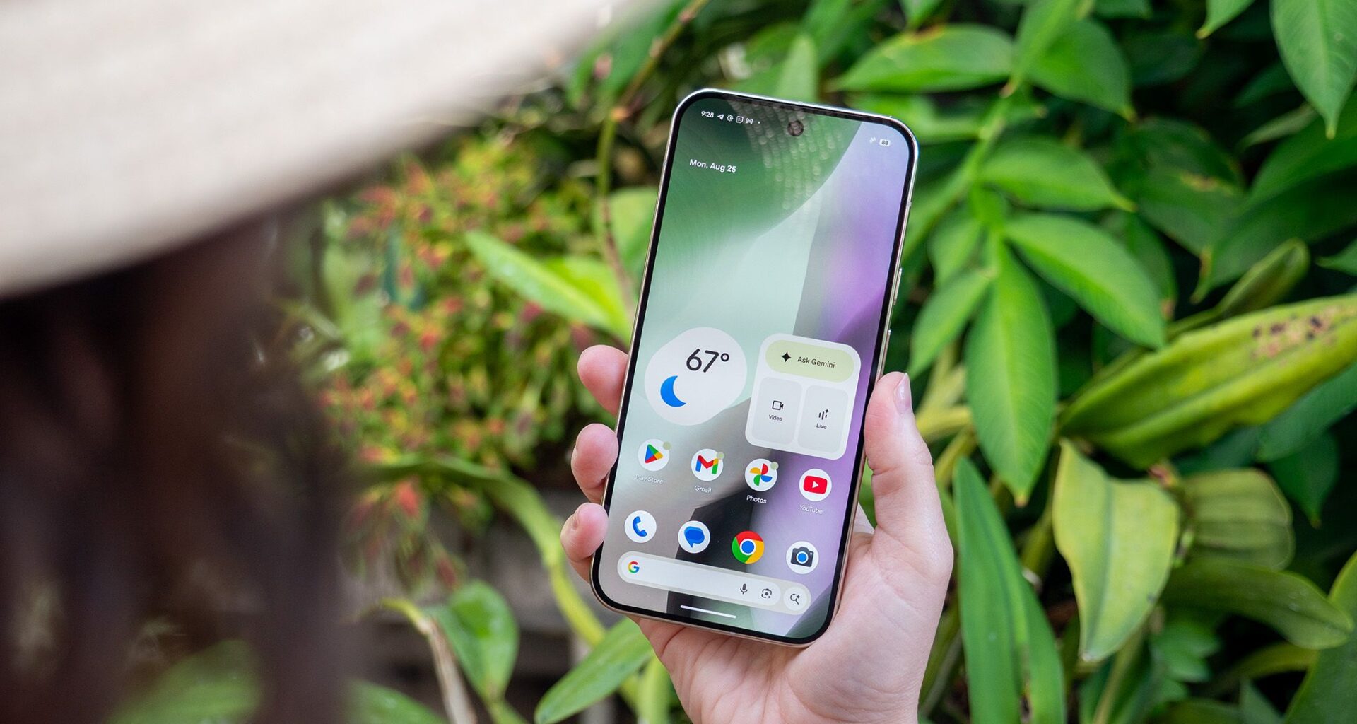 Pixel 10 users say the December update is messing with the always-on display