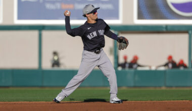 Rangers Sign Andrew Velazquez To Minor League Deal