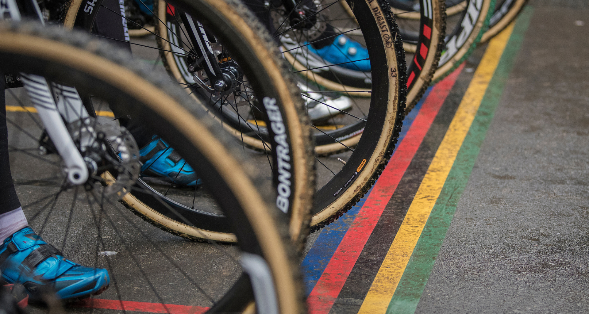 Why has cyclocross tyre width stood still while the world has evolved around it?