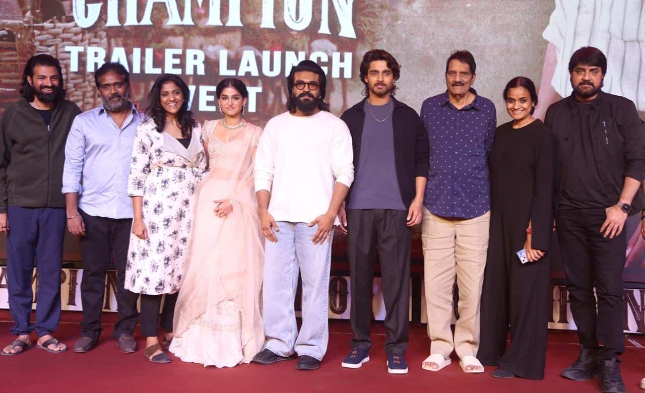 Roshan Gets The 'Hollywood' Compliment From Charan