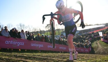 the women's elite race at the World Cup cyclocross cycling event in Dendermonde, Belgium, stage 8 (out of 12) of the UCI World Cup cyclocross competition, Sunday 28 December 2025.BELGA PHOTO DAVID PINTENS (Photo by DAVID PINTENS / BELGA MAG / Belga via AFP)