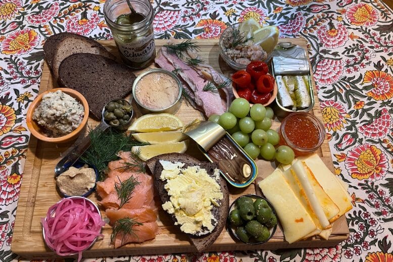 NJ Jewish Deli Reimagines the Feast of the Seven Fishes for Hanukkah