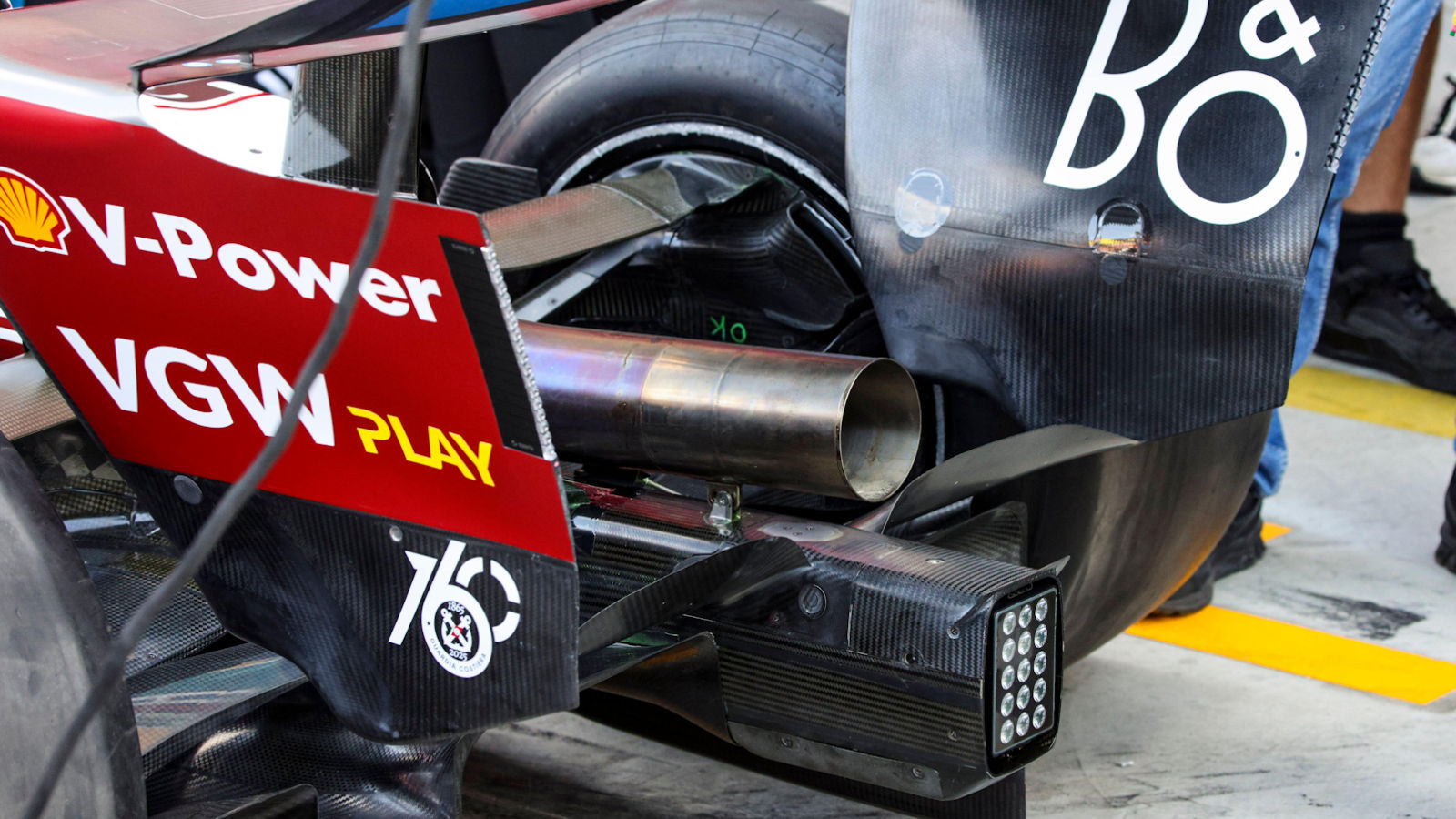 Ferrari SF-25 low downforce beam wing