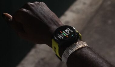 Garmin smartwatches get improved scroll experience in new beta update