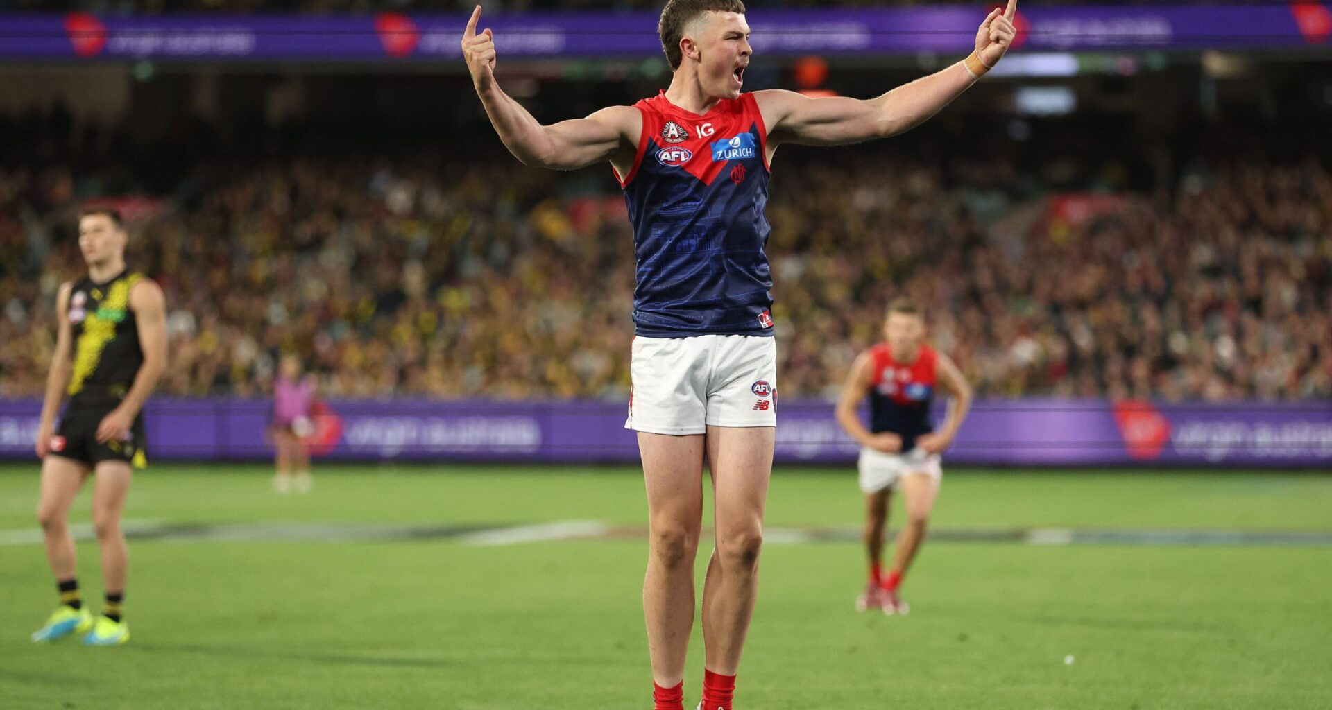 Melbourne MSD pens monster deal - AFL News