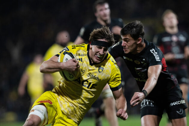 La Rochelle's Oscar Jegou runs with the ball during the January 2025 Top 14 match against Toulouse