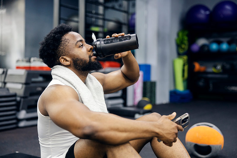 Protein supplements explained: Safety, daily need and when they help