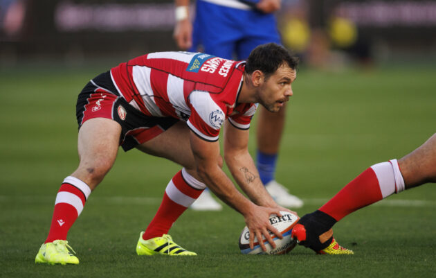 Gloucester's Tomos Williams prepares to pass during the October 2025 Gallagher PREM match against Bath.