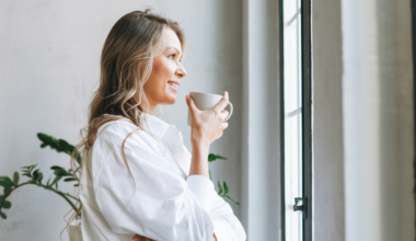 The brutal morning routine of people who look 50 at 70 (and it's not what fitness influencers tell you) – VegOut