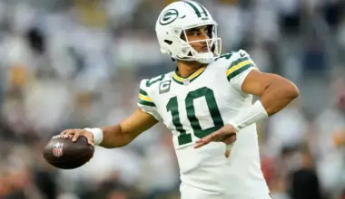 NFC North standings: How Packers-Bears Saturday game impacts division race, playoff picture image