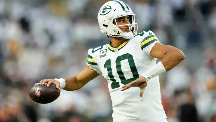 NFC North standings: How Packers-Bears Saturday game impacts division race, playoff picture image