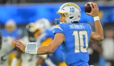 Eagles vs. Chargers live score, updates, highlights from NFL 'Monday Night Football' game image