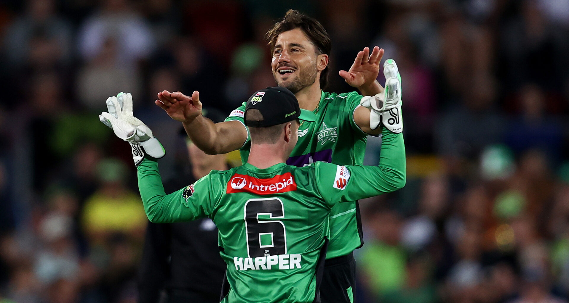 Undefeated Stars put foot down to blow past Thunder