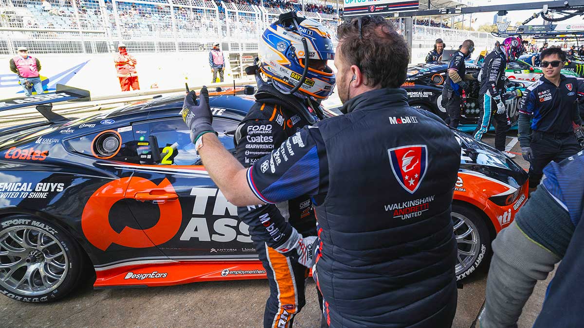 Long-term backing secured for breakthrough star