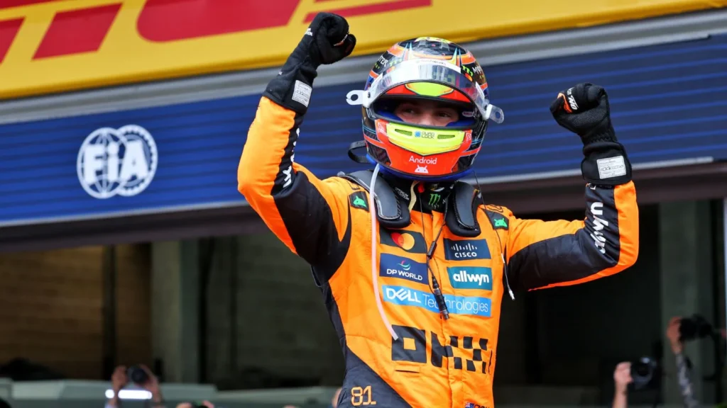 Oscar Piastri takes his sixth victory of the season with a McLaren 1-2