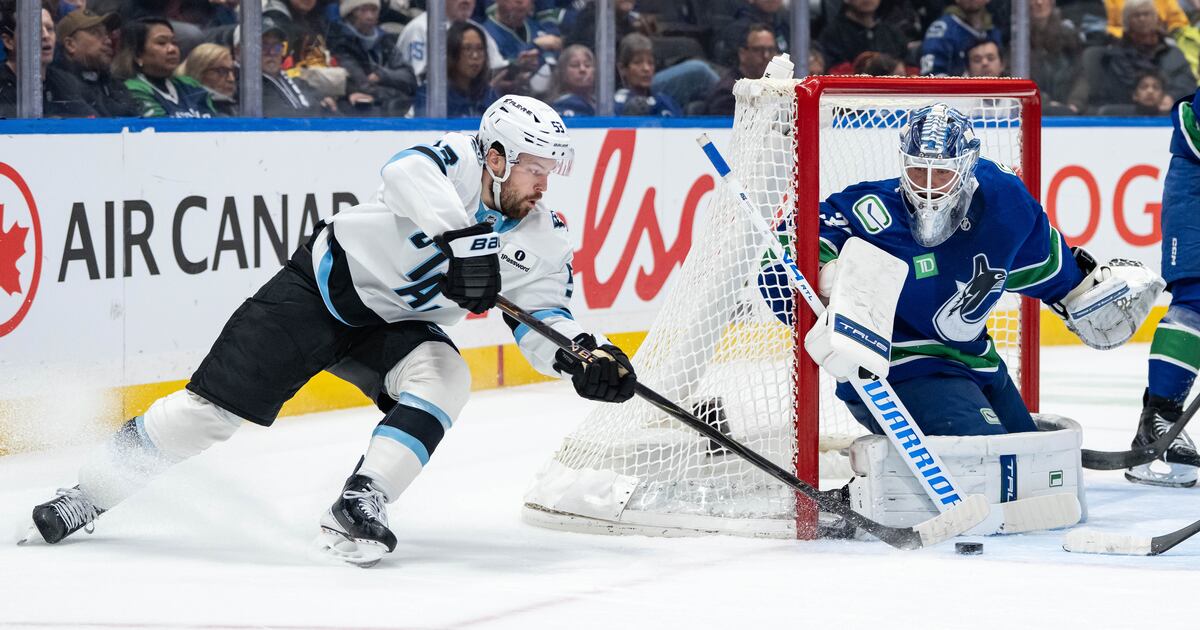 Utah Mammoth add to Canucks' misery with victory over last-place Vancouver