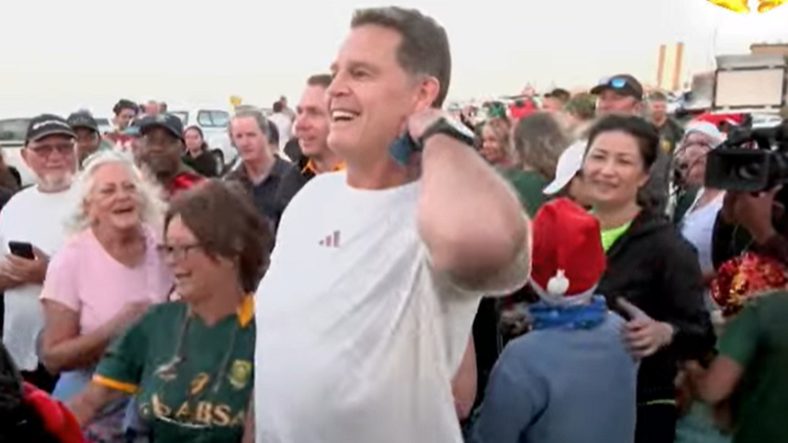 Erasmus joined by fans on Christmas Day walk in Cape Town