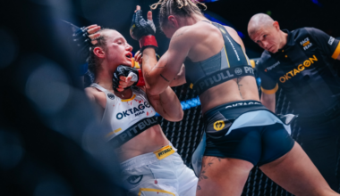 Veronika Smolkova crushes opponent with elbows at OKTAGON 81