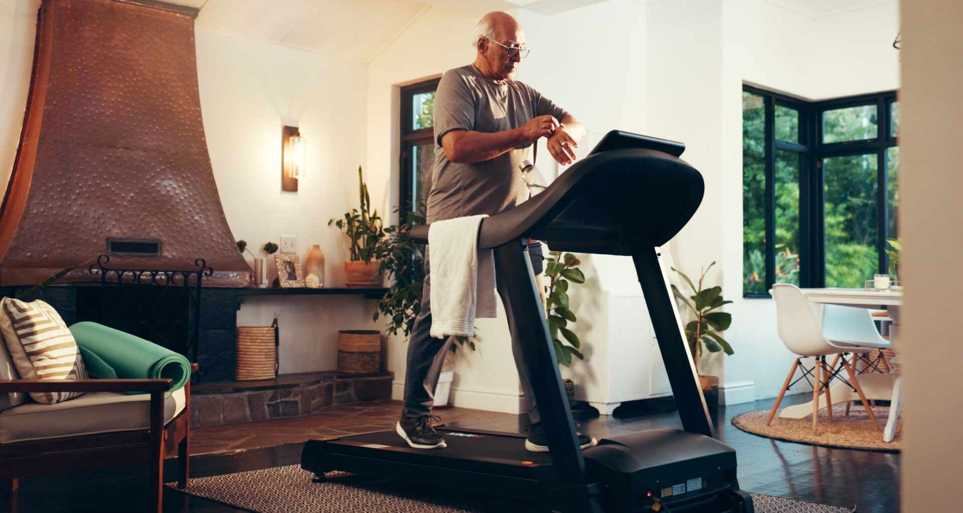 A trainer says this 30-minute treadmill walking workout will help you keep active during winter