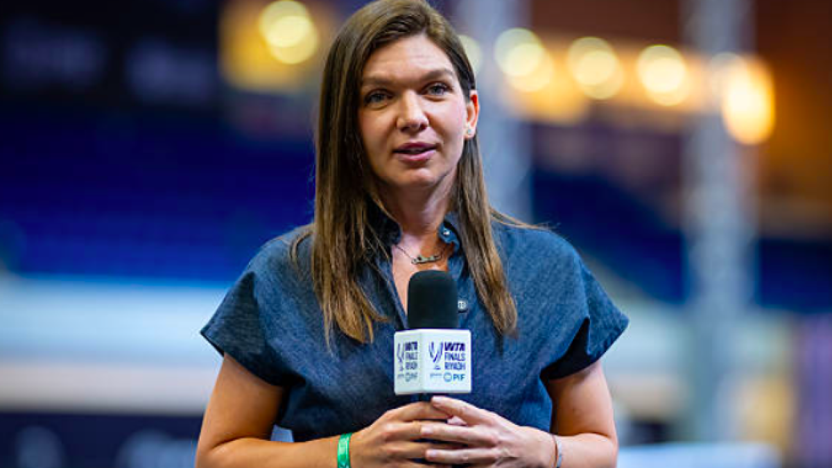 Simona Halep says goodbye to tennis. Source: Getty