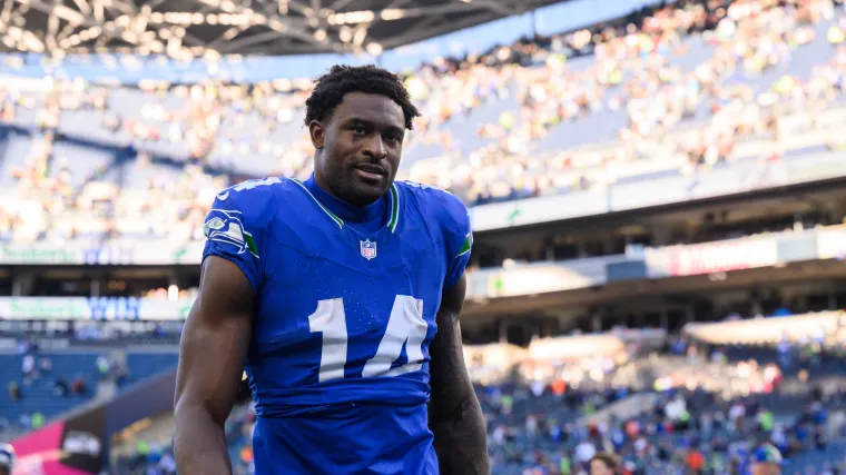 DK Metcalf timeline of trouble, from Fred Warner fight and arguing with officials to punching Lions fan image