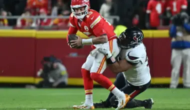 Chiefs vs. Texans live score, updates, highlights from NFL 'Sunday Night Football' game image