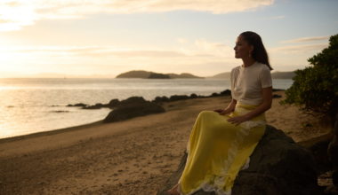 This Is How Rose Byrne Travels Hamilton Island