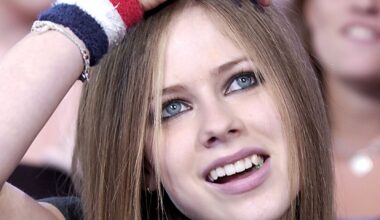 Avril Lavigne in 2002