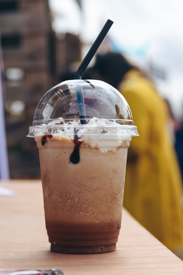 VegNews.milkshake.unsplash