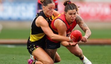 Crows gun Hatchard traded to Gold Coast