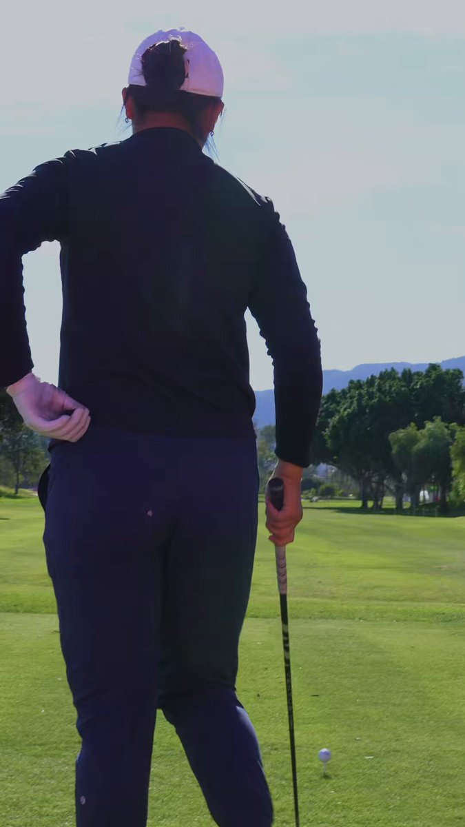 Ladies European Tour Shares Festive Golf Moment Ahead of Christmas