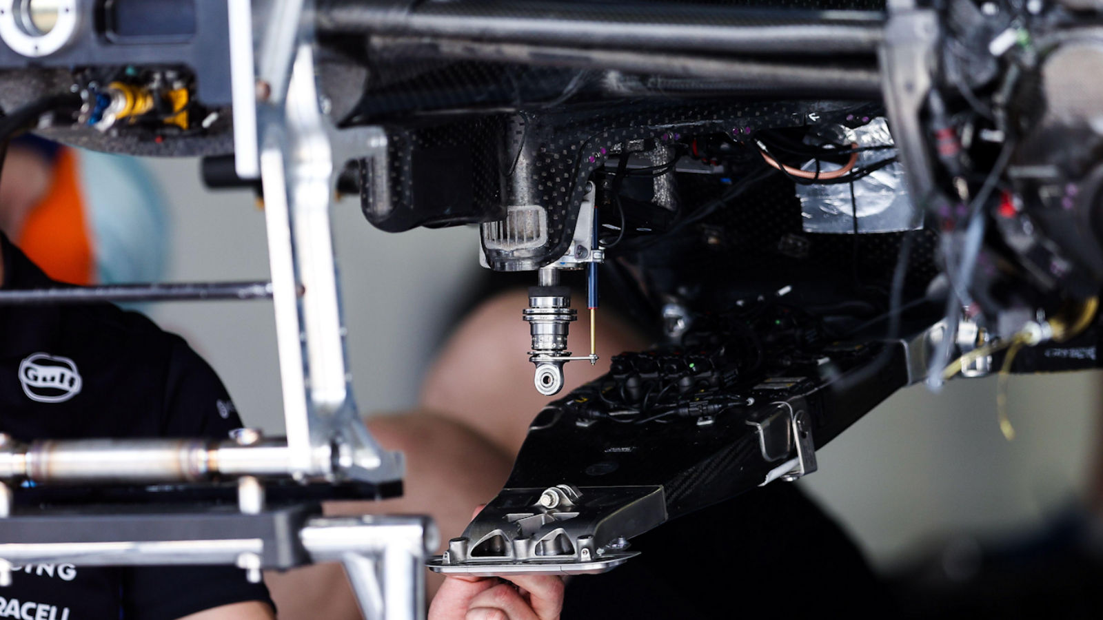 Williams FW47 bib damper