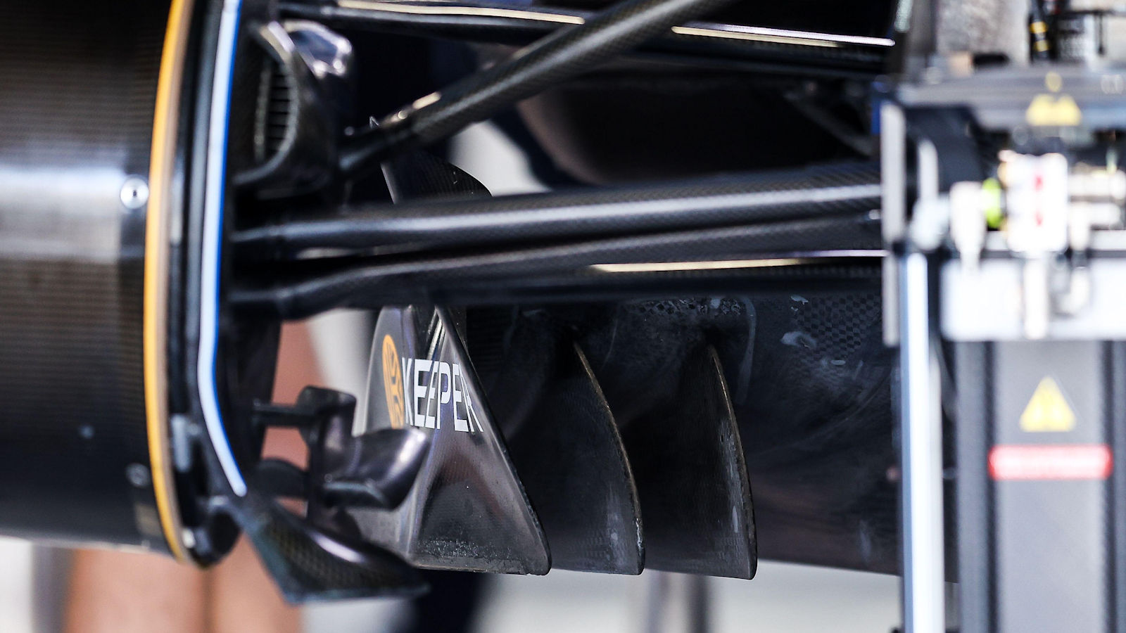 Williams FW47 floor fences